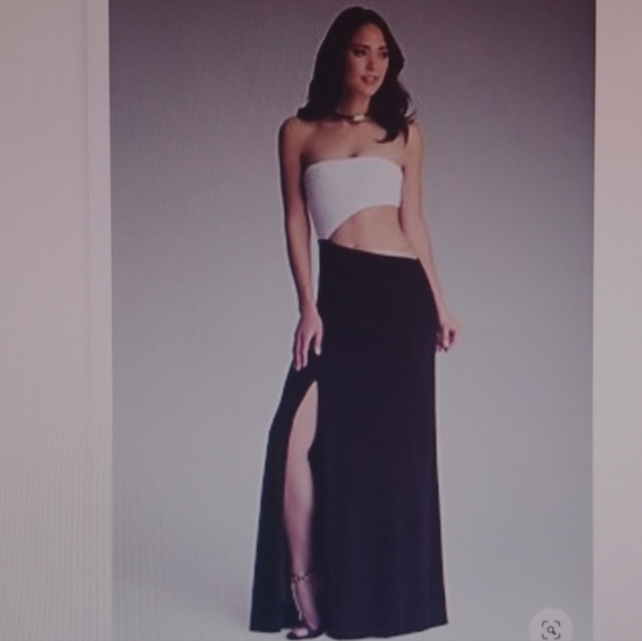 NWT Bebe Strapless Chain Cut Out Maxi Dress with slit